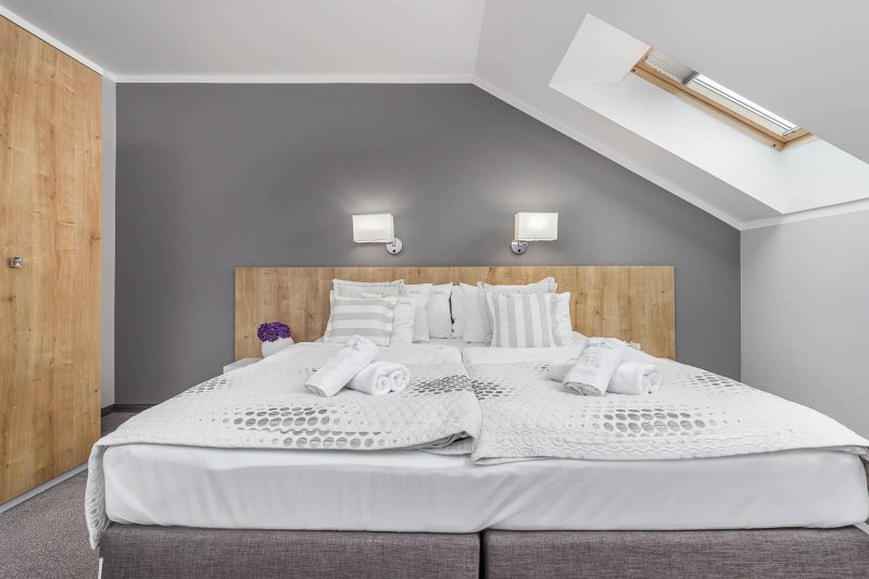 Pokój dwuosobowy z klimatyzacją