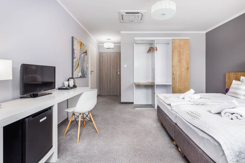 Pokój dwuosobowy z klimatyzacją