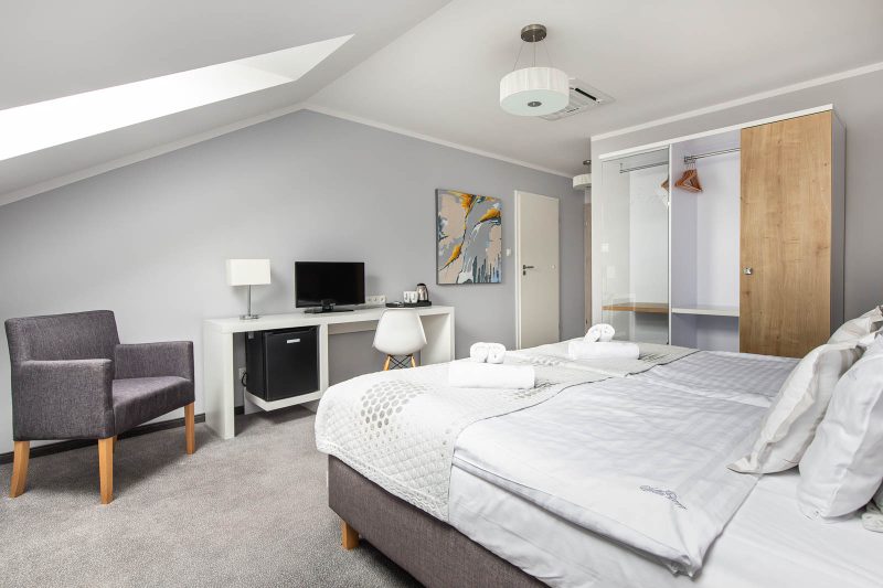 Pokój dwuosobowy z klimatyzacją